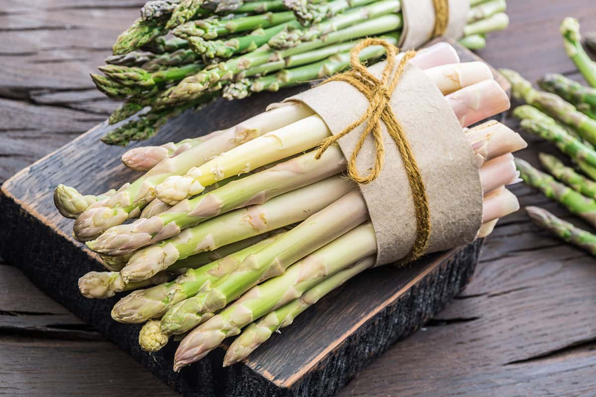 SPARGEL - KALORIENARM, SCHMACKHAFT UND GESUND!