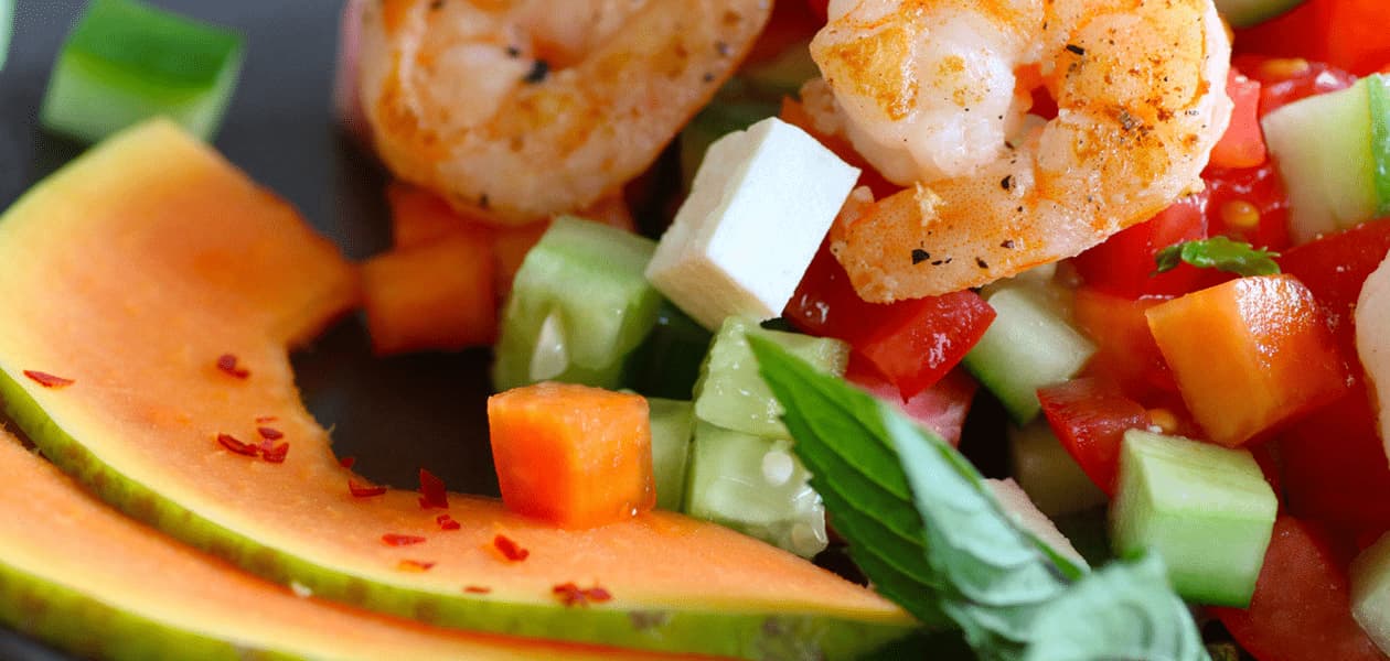 SOMMERSALAT MIT GARNELEN & PAPAYA - FRUCHTIG PIKANT SOMMERSALAT MIT GARNELEN & PAPAYA - FRUCHTIG PIKANT
