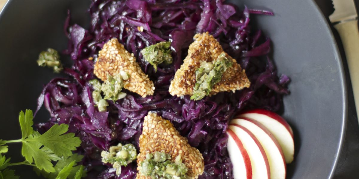 Knusper-Feta mit Rotkohl